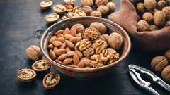Čo je zdravšie: mandle alebo vlašské orechy? Na túto otázku existuje jednoznačná odpoveď.